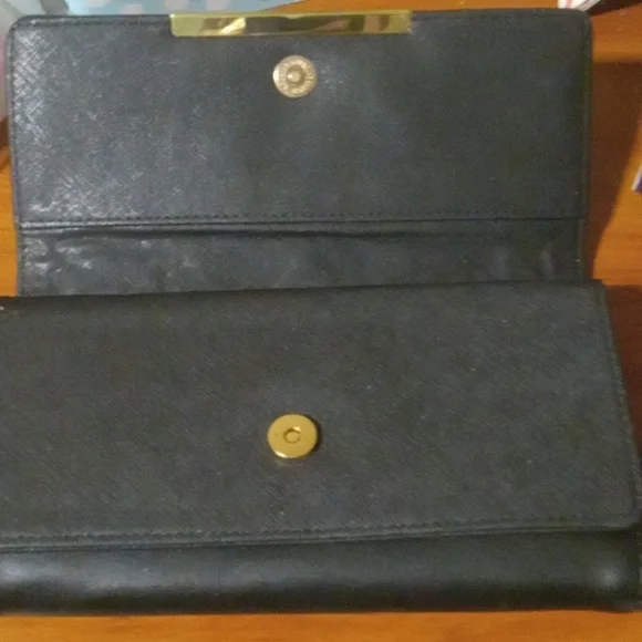 Fendi Wallet - Picture 2 of 4